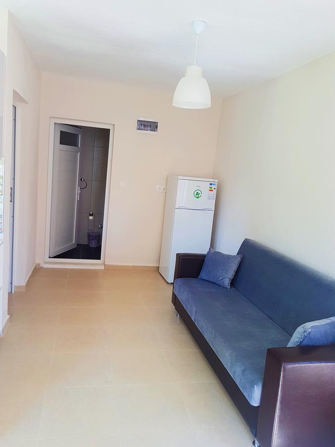 Ürkmez Ata Apart Hotels מראה חיצוני תמונה