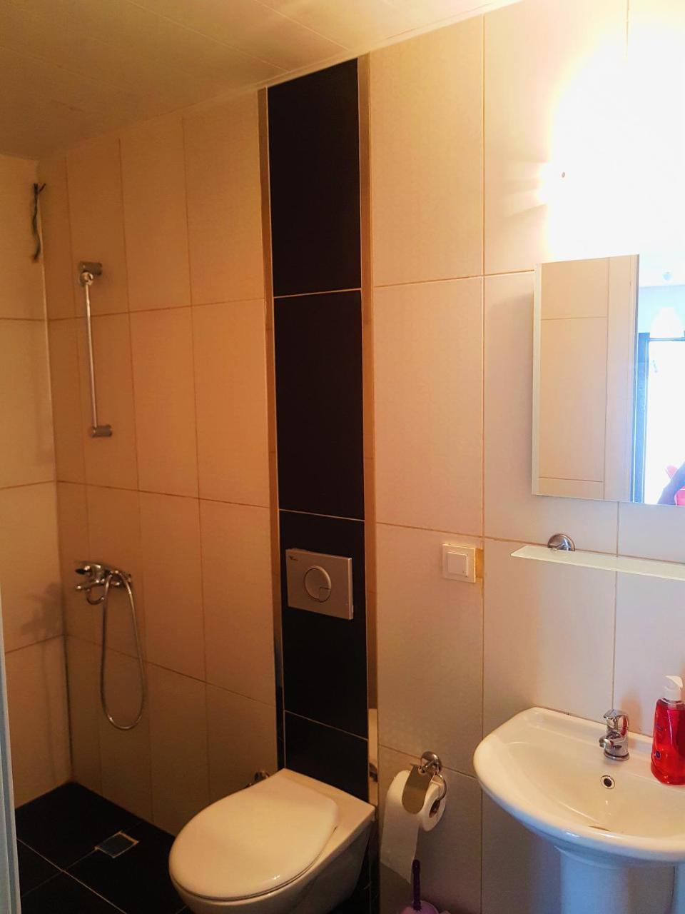 Ürkmez Ata Apart Hotels מראה חיצוני תמונה